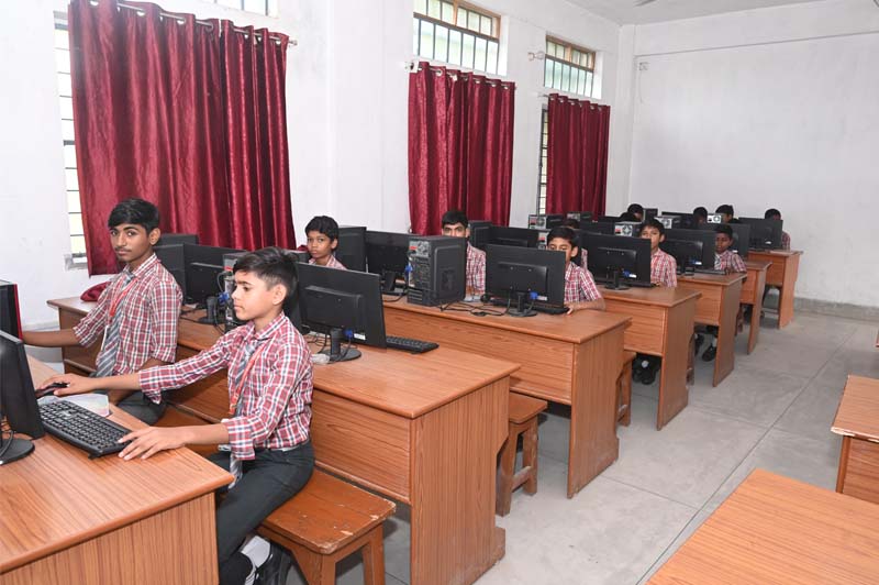 computer lab image 1